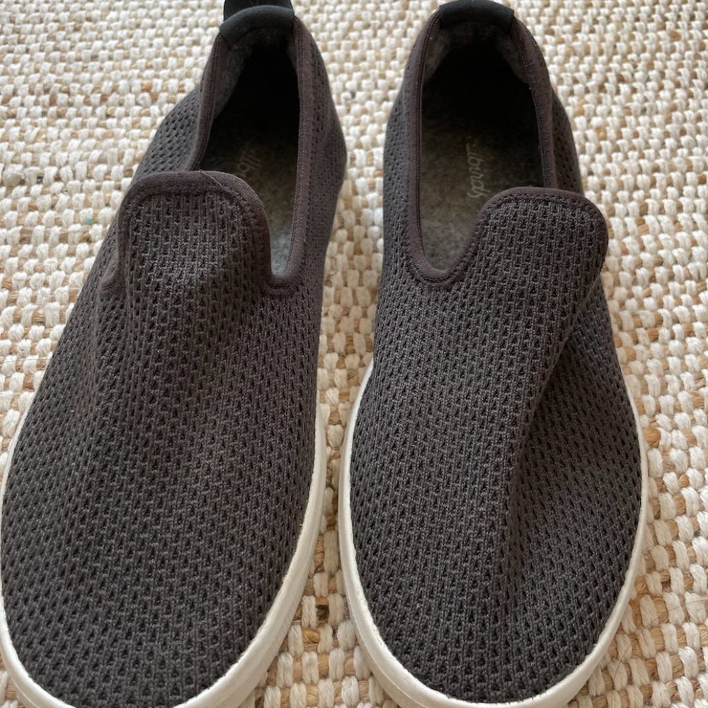 ALMOST NEW ALLBIRD SLIP ONS